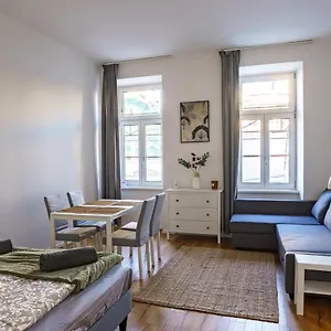 https://living-apartments-angeligasse.vienna-besthotels.com